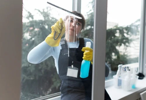 Nettoyage de vitres intérieures et extérieures à Anglure